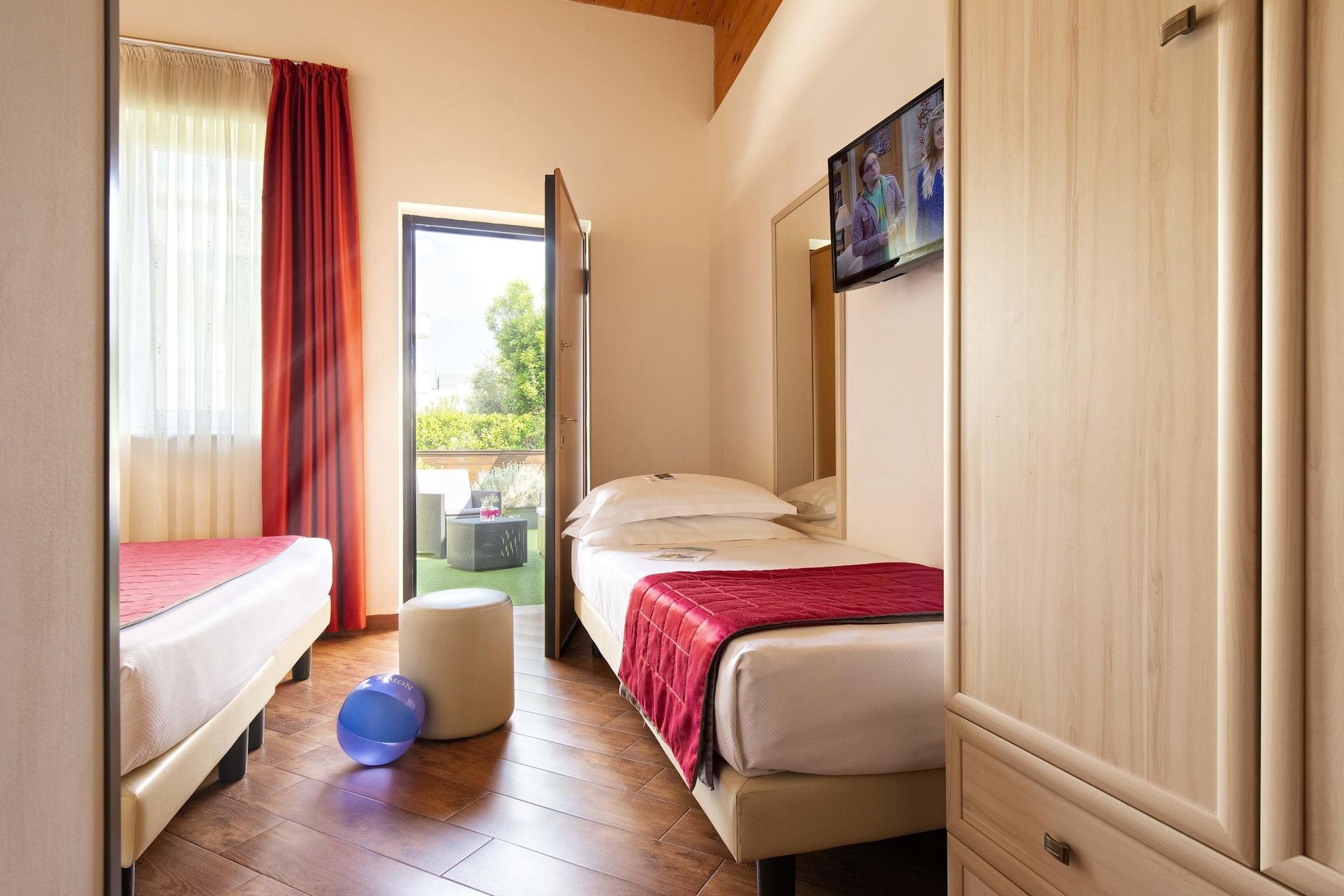 Simon Hotel