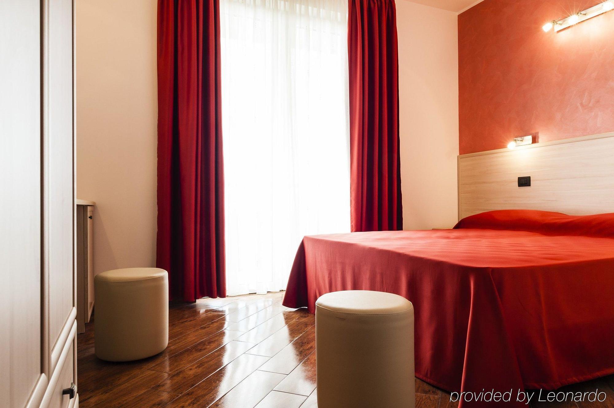 Simon Hotel 4*