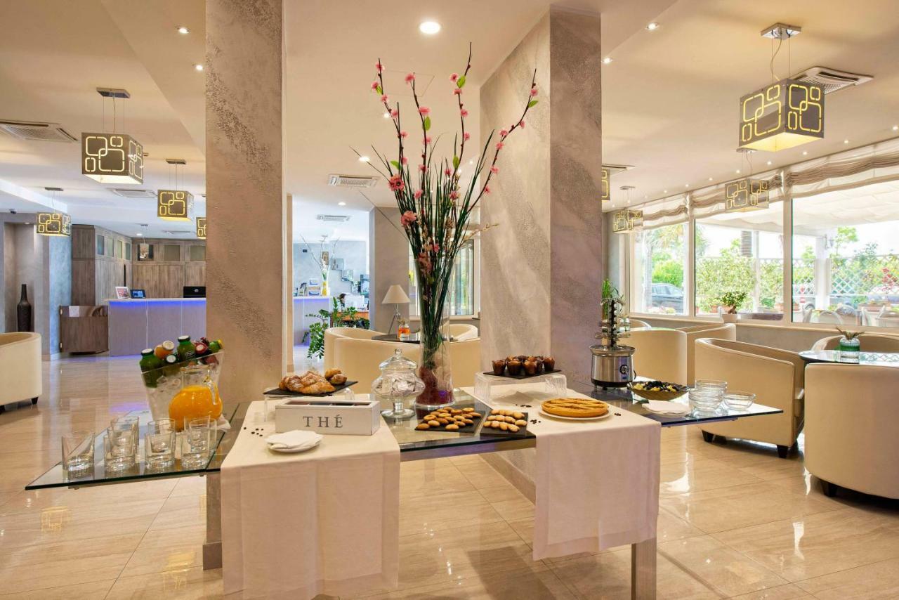 Simon Hotel